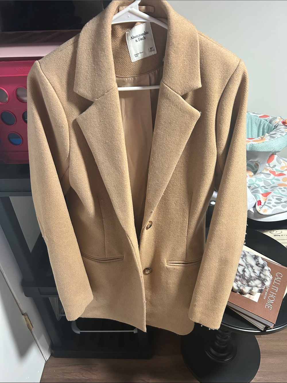 Abercrombie & Fitch beige coat